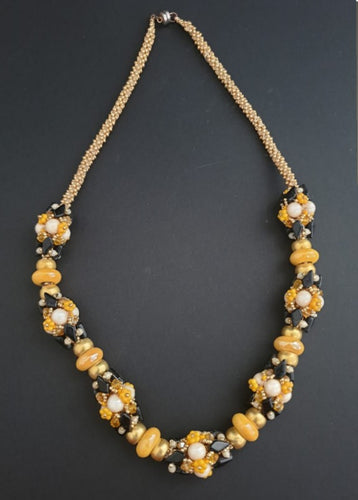 Crystal Yelow Beads Necklace For Women- שרשרת קריסטלים וחרוזי ונציה צהוב