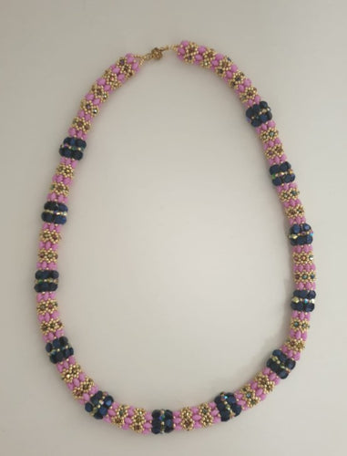 Crystal Rose Beads Necklace For Women-  שרשרת קריסטלים וחרוזי ונציה ורוד